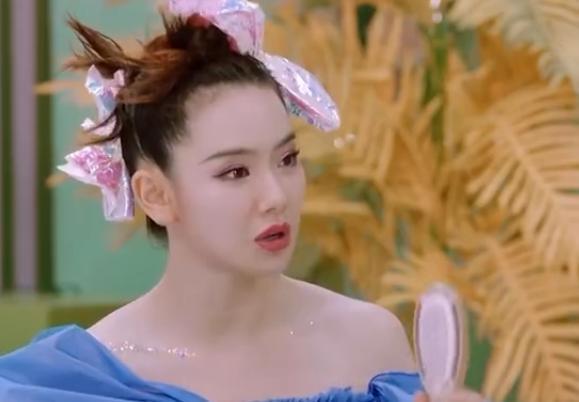 女生化妆娱乐吃瓜酱,女生们的快乐生活解码